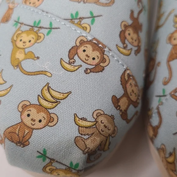 TOMS Monkey Bananas Ortholite Shoes size 7W NWT - Picture 2 of 13